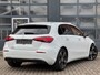 Mercedes-Benz A-klasse A 180 Luxury Line Automaat | Nightpakket | Panoramadak | Achteruitrijcamera | Sfeerverlichting | DAB+ | Led-koplampen | Stoelverwarming