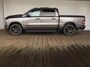 Dodge Ram 1500 5.7 V8 4x4 Crew Cab Night Edition | Pano-Dak | Groot Navi | Elektrisch Sidebars