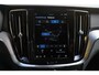 Volvo V60 2.0 B4 Plus Dark | Park Assist | Stuur- stoelverwarming | Pilot Assist | Elektrische- geheugenstoelen