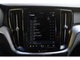 Volvo V60 2.0 B4 Plus Dark | Park Assist | Stuur- stoelverwarming | Pilot Assist | Elektrische- geheugenstoelen