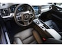 Volvo V60 2.0 B4 Plus Dark | Park Assist | Stuur- stoelverwarming | Pilot Assist | Elektrische- geheugenstoelen