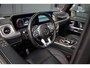 Mercedes-Benz G-klasse - G63 AMG 585PK | Burmester 3D | Massage + Ventilatie | Akrapovic | 360 Camera | Carbon | IWC | Lane & Side Assist | MBUX | Monoblock 22" | Monza Grijs Magno | TH 3500kg | Manufaktur | Ambiance | Garagedeur opener | N.P €275.681,-