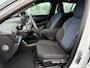 Volvo EX30 Single Motor Plus 51 kWh , Automaat , Adaptive Cruise , Stoelen+Stuur Verwarmd , BLIS , Google , Carplay , DAB , Camera , Harman/Kardon , Pilot Assist , Keyless , Draadloze oplader , Elek. Achterklep ,