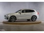 Volvo XC60 2.0 T8 Twin Engine AWD R-Design | Apple carplay | Trekhaak | Panorama | Adaptieve cruise |