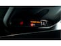 Volvo XC40 1.5 T5 Plug-in Hybrid 193kW/262pk DCT7 FACELIFT! Plus Bright CLIMA + CRUISE + FULL LED HIGH BEAM + NAVI SENSUS + LANE ASSIST + SPORTSTOELEN + KEYLESS ENTRY&GO + CAMERA + MISTLAMPEN VOOR + PARKSENSOREN + 18" LM-VELGEN!!