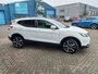 Nissan Qashqai 1.2 Tekna Automaat, Panoramadak, Trekhaak, Parkeersensoren voor + achter, Stoelverwarming, Lederen bekleding,