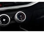 Skoda Superb First Edition | Achteruitrijcamera | Climatronic, elektronische airconditioning met 3 klimaatzones | LED Koplampen met LED dagrijverlichting