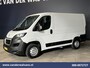 Peugeot Boxer 2.2 BlueHDi 120pk L1H1 Euro6 Airco | Camera | Navigatie | Trekhaak | Cruisecontrol Parkeersensoren, Bijrijdersbank