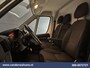Peugeot Boxer 2.2 BlueHDi 120pk L1H1 Euro6 Airco | Camera | Navigatie | Trekhaak | Cruisecontrol Parkeersensoren, Bijrijdersbank