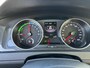 Volkswagen E-Golf E-DITION / Voorruit verwarming / 17 Inch / Parkeersensoren v+a