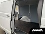 Volkswagen Transporter 2.0 TDI L1H1 Airco Bluetooth Trekhaak Bijrijdersbank Cruise LaadruimteBekleding 12V Airbag