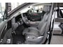 Hongqi E-HS9 President 99 kWh Black Edition | 6 persoons 22" LMV | Pano dak | Black pack | Matrix | Massage stoelen | Lederen bekleding | Air Suspension | Adaptive Cruise | Audio upgrade emplifier