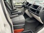 Volkswagen Transporter Kombi 2.0 TDI DSG Automaat L1H1 BTW en BPM vrij Airco Cruise control Trekhaak PDC 1e eigenaar Euro 6 Combi Personenbus Passenger Groepsvervoer Taxi