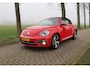 Volkswagen Beetle Cabriolet 1.2 TSI Sound Xenon Fender Camera Navigatie 18 inch Windscherm Airco-ecc Cruise Stoelverwarming Dealeronderhouden Faceliftmodel
