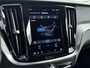 Volvo V60 T6 Plug-in hybrid Plus Dark Long Range | Intellisafe Surround& Assist | Lederen bekleding | Memory | PDC + Camera | Extra getint glas achter |