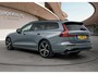 Volvo V60 T6 Plug-in hybrid Plus Dark Long Range | THUNDER GREY | Blis | Lederen bekleding | Stoel + Stuurverw. | PDC + Camera | Extra getint glas achter |