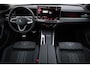 Volkswagen Passat Variant 1.5 eTSI R-Line Edition 150PK / 110kW, Elektr. verst. panoramadak, Harman Kardon audio®, verwarmbare stoelen voor én achter, 19'' LMV, Head-Up Display, verwarmbare voorruit, interieur voorverwarming, LED Matrix (IQ.Lights), achteruitrijcamera (rear view), rondomzicht camera (area view), parkeersensoren voor en achter (pdc), elektrisch verstelbare voorstoelen met massage- en geheugenfunctie, keyless start & entry, dodehoeksensor (side assist), DAB+, Apple Carplay / Android Auto, elektrische achterklep, sfeerverlichting, zonwering achterruiten, privacy glas