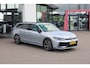 Volkswagen Passat Variant 1.5 eTSI R-Line Edition 150PK / 110kW, Elektr. verst. panoramadak, Harman Kardon audio®, verwarmbare stoelen voor én achter, 19'' LMV, Head-Up Display, verwarmbare voorruit, interieur voorverwarming, LED Matrix (IQ.Lights), achteruitrijcamera (rear view), rondomzicht camera (area view), parkeersensoren voor en achter (pdc), elektrisch verstelbare voorstoelen met massage- en geheugenfunctie, keyless start & entry, dodehoeksensor (side assist), DAB+, Apple Carplay / Android Auto, elektrische achterklep, sfeerverlichting, zonwering achterruiten, privacy glas