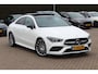 Mercedes-Benz CLA 180 Business Solution AMG / Panoramadak / Camera / 19'' / Sfeerverlichting / Leder&Alcantara / Cruise Control