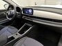 Fiat 600 600e EV Urban 54 kWh | Navigatie via Apple Carplay/Android Auto | Achteruitrijcamera | Parkeersensoren Voor en Achter | Keyless Entry/Start | LED Koplampen | Dodehoek Detectie | Climate Control | Cruise Control | 17" Lichtmetalen Velgen |