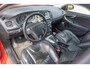 Volvo V40 2.0 Kinetic Business LEER AIRCO CLIMATE PDC RIJKLAAR BOVAG GARANTIE