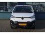 Citroën Jumpy L3 1.5 BlueHDI 120 PK S&S ACTIE! 0,0% FINANCIAL LEASE - 36 MND / Prijs excl. BTW, BPM en kosten rijklaarmaken. Dit voertuig valt onder de ondernemersregeling, waardoor BPM-vrijstelling mogelijk is.| 2 zitplaatsen rechtsvoor | Achteruitrij Camera | Airco (automatisch)