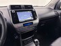 Toyota Land Cruiser 2.8 D-4D-F Challenger Window Van 3500 kg Trekhaak Navigatie Achteruitrijcamera