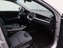 Kia Niro DynamicPlusLine 64 kWh | Navigatie | Climate Control | Lm velgen | Parkeersensoren | Camera |  Trekhaak| Stoel & Stuur verwarming | SOH 100% |