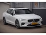 Volvo S60 2.0 T4 R-Design Panoramadak / 19'' Velgen / DAB /
