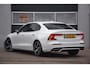 Volvo S60 2.0 T4 R-Design Panoramadak / 19'' Velgen / DAB /