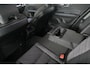 Volvo V60 B3 Essential | Verwarmbare Voorstoelen | Adaptieve Cruise Control | Dodehoekdetectie Met Correctie | Verwarmbaar Stuurwiel | Parkeersensoren | Verwarmbare Achterbank | Navigatiesysteem | Keyless Start | Rijstrooksensor Met Correctie