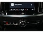 Volvo V60 B3 Essential | Verwarmbare Voorstoelen | Adaptieve Cruise Control | Dodehoekdetectie Met Correctie | Verwarmbaar Stuurwiel | Parkeersensoren | Verwarmbare Achterbank | Navigatiesysteem | Keyless Start | Rijstrooksensor Met Correctie