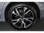 Volvo V60 B3 Essential | Verwarmbare Voorstoelen | Adaptieve Cruise Control | Dodehoekdetectie Met Correctie | Verwarmbaar Stuurwiel | Parkeersensoren | Verwarmbare Achterbank | Navigatiesysteem | Keyless Start | Rijstrooksensor Met Correctie