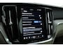 Volvo V60 2.0 T6 Plug-in hybrid AWD Plus Dark | Stuur- & 4x stoelverw. | H&K | Camera | ACC | Blis |