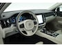 Volvo V60 2.0 T6 Plug-in hybrid AWD Plus Dark | Stuur- & 4x stoelverw. | H&K | Camera | ACC | Blis |