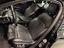 BMW 5-Serie Touring 520i High Executive PANO/LEDER/H-UP/DAB/CARPLAY/SFEERVERL///