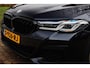 BMW 5-Serie Touring 540i xDrive High Executive Aut. | M-Pakket | Facelift | LaserLight | Panorama | Stoelverwarming | 19 Inch |