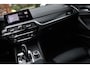 BMW 5-Serie Touring 540i xDrive High Executive Aut. | M-Pakket | Facelift | LaserLight | Panorama | Stoelverwarming | 19 Inch |