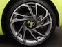 Abarth 500e Turismo 42 kWh 155 pk Automaat | Navigatie | Licht Metalen Velgen 18"| Lederen/Alcantara Bekleding | Dodehoek Detectie | Parkeersensoren Voor/ Achter
