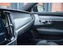 Volvo V90 2.0 T8 AWD R-DESIGN / B & W / PANO / LUCHTVERING