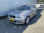 BMW 1-Serie Cabrio 118i High Executive 133Dkm.NAP, AUTOMAAT, Leer, Clima, CC, LM, Afn.Trekh, nw. APK – Inruil Mogelijk –