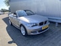BMW 1-Serie Cabrio 118i High Executive 133Dkm.NAP, AUTOMAAT, Leer, Clima, CC, LM, Afn.Trekh, nw. APK – Inruil Mogelijk –