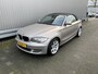 BMW 1-Serie Cabrio 118i High Executive 133Dkm.NAP, AUTOMAAT, Leer, Clima, CC, LM, Afn.Trekh, nw. APK – Inruil Mogelijk –