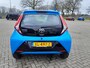 Toyota Aygo 1.0 VVT-i x-play mooie complete Aygo in het blauw !