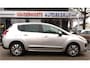 Peugeot 3008 130 Pk Benzine * Hele Luxe Allure * TOPONDERHOUDEN !!! NIEUWE APK * * Panoramadak * Trekhaak * Zwart Lederen Bekleding * Stoelverwarming * Navigatie * Achteruitrij Camera * Head Up Display * Vingerhoets; Vierde Generatie Eersteklas Service !