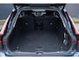 Volvo V90 T6 Automaat Plug-in hybrid AWD Ultra Bright | Verwarmbare voorstoelen | Verwarmbaar stuurwiel | Verwarmbare achterbank | Panoramadak | Premium audio by Harman Kardon | Rondom zichtcamera | 19 inch Lichtmetalen velgen | Alarmklasse 3
