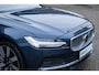 Volvo V90 T6 Automaat Plug-in hybrid AWD Ultra Bright | Verwarmbare voorstoelen | Verwarmbaar stuurwiel | Verwarmbare achterbank | Panoramadak | Premium audio by Harman Kardon | Adaptieve cruise control | Rondom zichtcamera  | Apple carplay/Android auto | 19 inch Lichtmetalen velgen | Alarmklasse 3