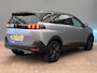 Peugeot 5008 Automaat 1.2 PureTech GT AUTOMAAT | 7 Persoons | BLACK PACK | 19'' LMV | Navigatie | Clima | Camera | Stoelverwarming | Adaptieve Cruise | Elec.Klep | '| 2 stoelen op derde rij | Achterstoelen uitneembaar | Airco (automatisch)