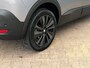 Peugeot 5008 Automaat 1.2 PureTech GT AUTOMAAT | 7 Persoons | BLACK PACK | 19'' LMV | Navigatie | Clima | Camera | Stoelverwarming | Adaptieve Cruise | Elec.Klep | '| 2 stoelen op derde rij | Achterstoelen uitneembaar | Airco (automatisch)