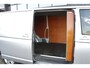 Volkswagen Transporter 2.0 TDI L2H1 32 Automaat | NL-Auto | Cruise | Carplay | Trekhaak